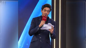 Aneet padda featured at  Lakmé Fashion Week x Tarun Tahiliani look 2